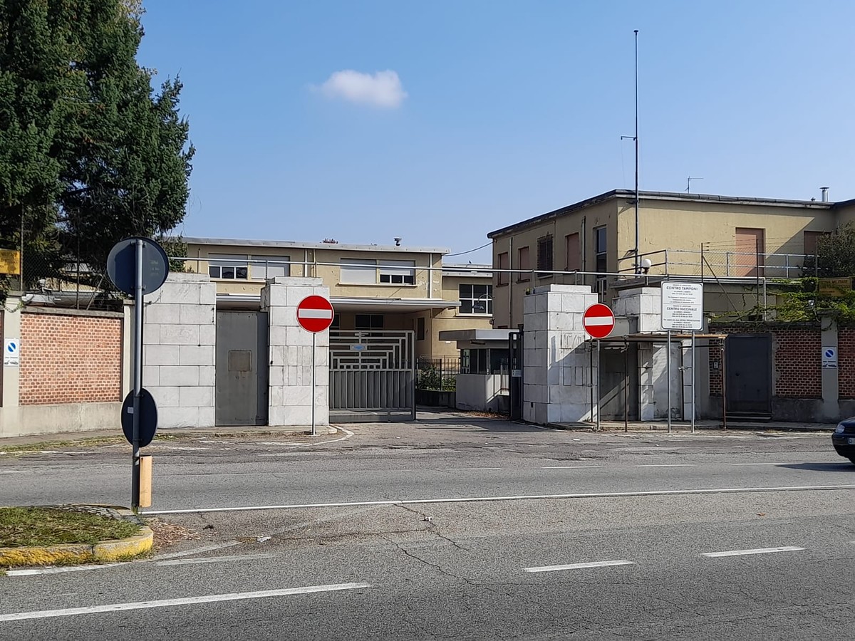 Tamponi al Casermone dell Aeronautica S due ore alla settimana