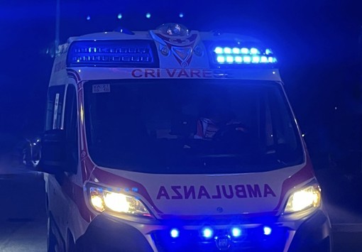 Incidente nella notte in galleria sulla tangenziale di Varese: tre persone soccorse