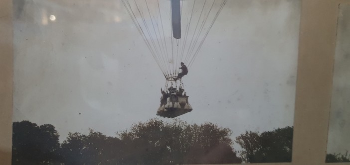 La decana delle mongolfiere atterra a Volandia dopo un viaggio di oltre un secolo