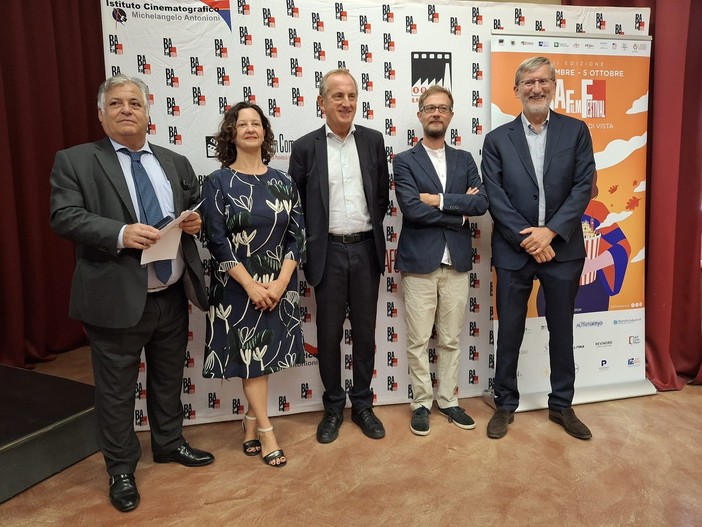 La conferenza stampa del festival in programma dal 28 settembre. Da sinistra, Alessandro Munari, Manuela Maffioli, Emanuele Antonelli, Giulio Sangiorgio e Gabriele Tosi