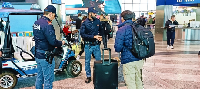 Droga nascosta nel Suv a noleggio: arrestato 53enne per spaccio a Malpensa