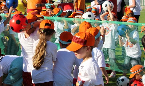 FOTO E VIDEO. Ai Fantagiochi 707 bambini per salutare in festa la scuola dell'infanzia