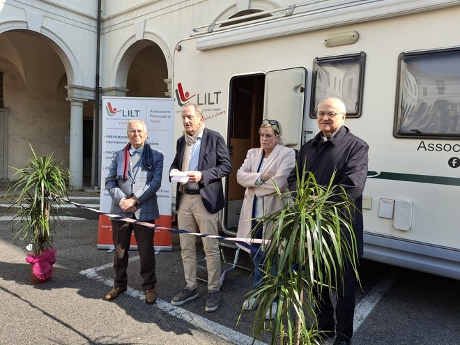 Inaugurazione del nuovo mezzo con cui Lilt andrà nei rioni e nei comuni più piccoli