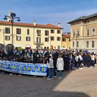 FOTO e VIDEO - Marcia della legalità: eroi antimafia e vittime della criminalità in cammino, con le gambe dei ragazzi