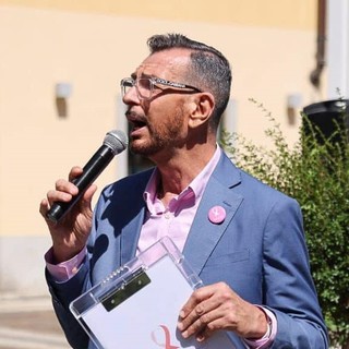 Luca Torno in piazza con Lilt - Foto dal suo profilo Fb