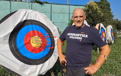 Michele Frangilli al campo di allenamento della Compagnia Arcieri Monica