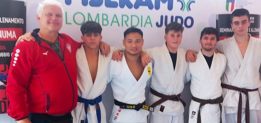 Nelle foto lo staff della Pro Patria Judo, con il maestro Ebinuma