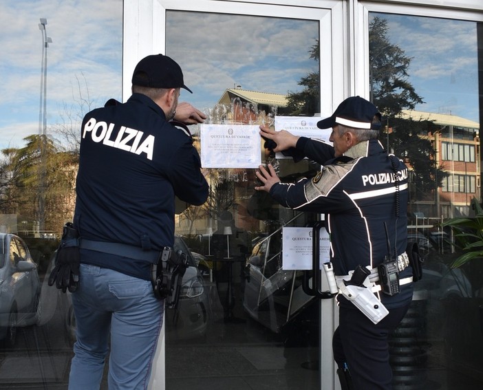 Provvedimento di chiusura per un bar nel centro di Busto, le motivazioni