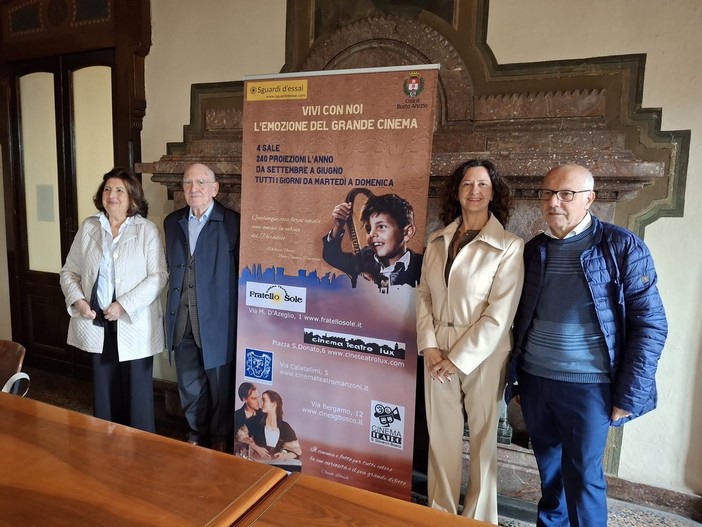 Presentazione di &quot;Sguardi d'essai&quot; a Villa Tovaglieri