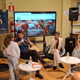 Intervistatrici giovanissime, sollecitate da Marco Cattaneo, hanno dialogato con Martina Centofanti e Laura Paris