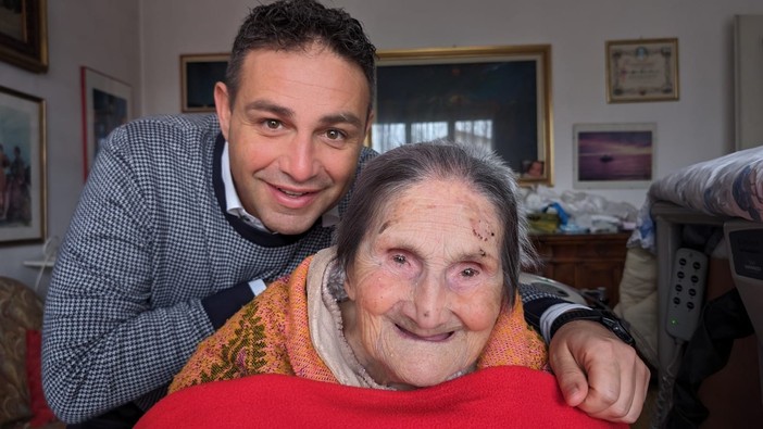 Samuele Astuti con nonna Vittoria