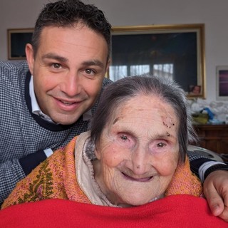 Samuele Astuti con nonna Vittoria