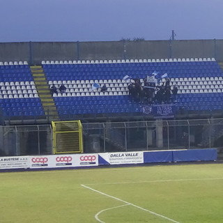 Gli  ultras ieri allo Speroni