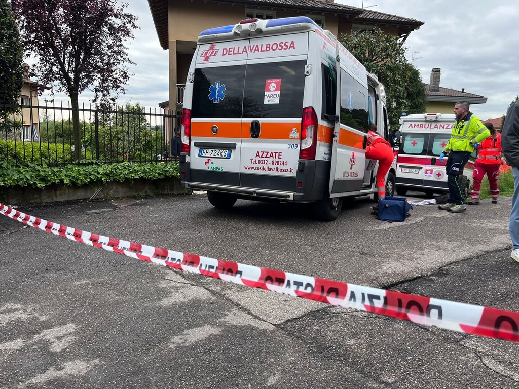 Sangue E Follia A Varese Accoltella L Ex Moglie E Il Suocero Morto L Uomo Grave La Donna