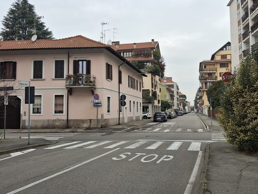 Un allargamento dei marciapiedi, e il corrispondente restringimento del passaggio per le auto, potrebbe forse diminuire il numero di incidenti tra le vie Gavinana e Culin. E in altri incroci simili