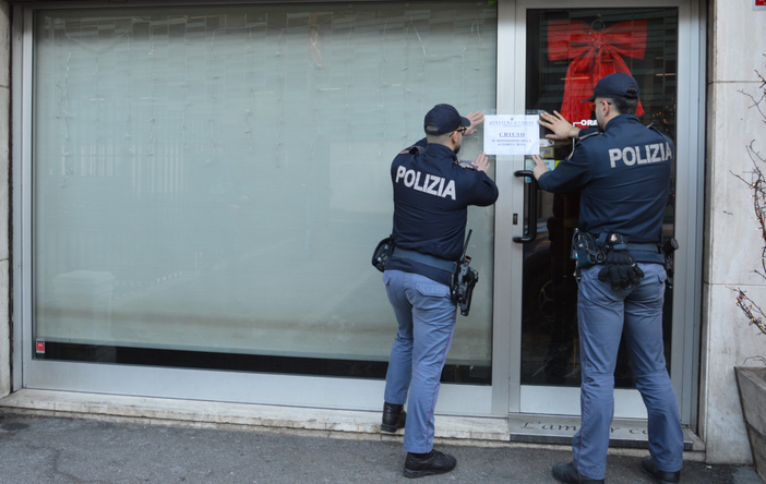 Violenta rissa tra extracomunitari: chiuso per 10 giorni un bar di via Sempione a Varese