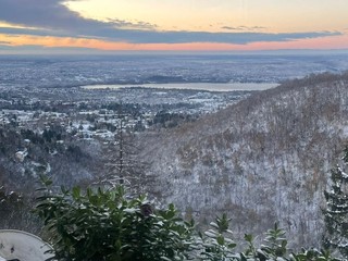 Il panorama innevato visto dal Sacro Monte