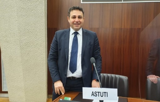 Astuti (Pd): «Regione dovrà restituire 339 milioni allo Stato: scivola ancora sulle funzioni non tariffate»