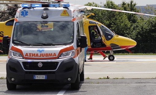 Folgorato mentre ripara una cabina elettrica nel Milanese: ustioni di terzo grado per un operaio