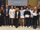 Premiati gli studenti più meritevoli del liceo scientifico. Il sindaco: «Continuate così, Busto ha bisogno di voi»