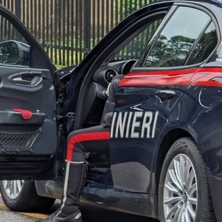 Ruba un furgone vicino alle scuole: rintracciato e arrestato dai carabinieri