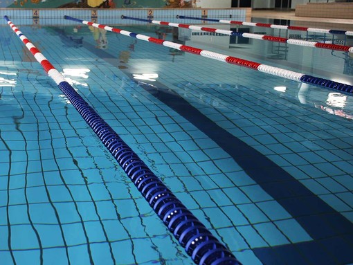 Piscina Gorla Minore chiusa: i comuni scelgono il bando pubblico, nessuna soluzione transitoria