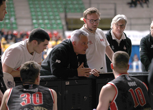 Un timeout di coach Paolo Piazza