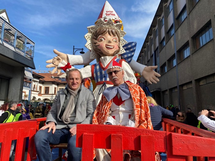 VIDEO. Mai così tanta gente, Busto si è ripresa il suo Carnevale