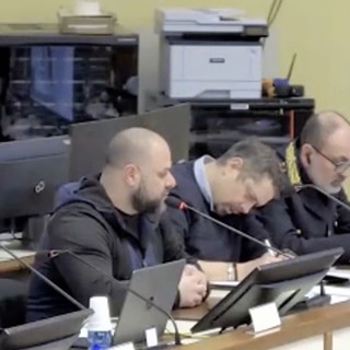 Sos traffico, anche in commissione il caso piazza Vittorio Emanuele (e non solo): «Le pedonalizzazioni non sono sempre la scelta vincente»