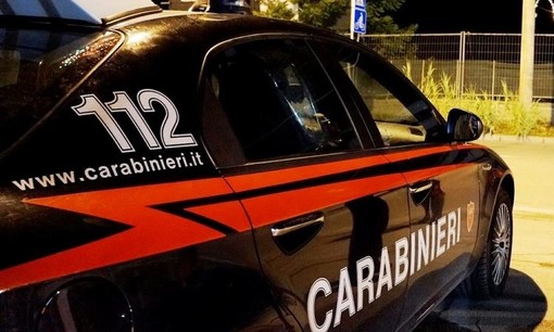 Lite tra stranieri vicino al municipio di Busto: tre in ospedale