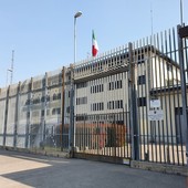 Nuova aggressione a un poliziotto nel carcere di Busto: il Sappe denuncia l'inefficacia delle politiche di sicurezza