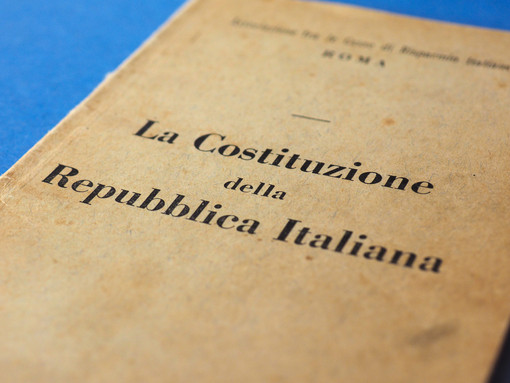 Conoscere per crescere: la Costituzione nelle mani di 40 giovani solbiatesi