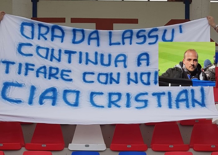 Lo striscione allo stadio Speroni