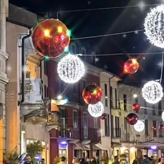 Gallarate si anima con eventi natalizi, ma i commercianti sono in allarme per le vendite in calo