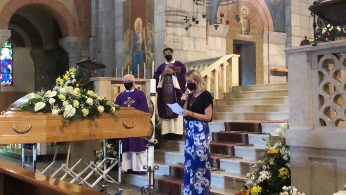 L'addio a mister Vincenzo Crespi: «Non sei stato un panchinaro, ma un attaccante»