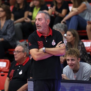 VIDEOINTERVISTA. I Knights non deludono in gara 1: Gallarate sconfitta. Coach Eliantonio: «All'inizio abbiamo avuto paura, poi ci siamo svegliati. Vittoria di cuore»