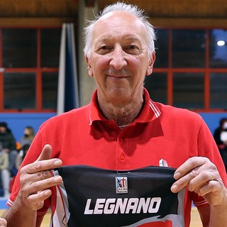 VIDEOINTERVISTA. Edoardo Fossati e i valori positivi nel basket: «Rispetto e amicizia sono importanti, i più piccoli imparano in fretta»