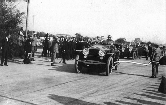 Autostrada A8 Milano-Varese: il 22 settembre un lungo corteo di auto e moto storiche ne celebrerà i 100 anni