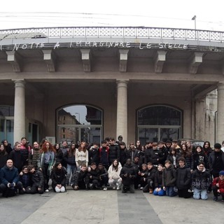 Castellanza, gli studenti di terza media al Memoriale della Shoah. «Ciò che è accaduto diventi base per un futuro di speranza»