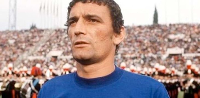 Leggiuno e il mondo del calcio piangono un mito. E' morto Gigi Riva