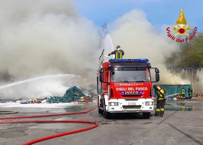 Incendio ex Accam Busto, le “raccomandazioni” di Ats Insubria