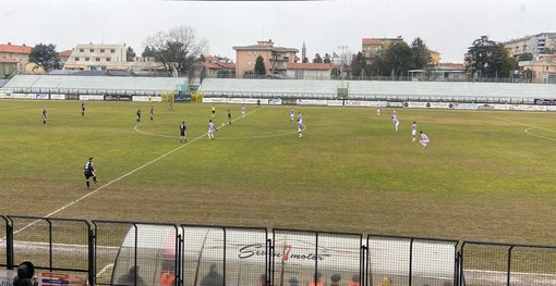 VIDEOINTERVISTA. Il Legnano continua a vincere: 2-0 contro il Derthona e terzo successo di fila. Punzi:«Solidità difensiva? Merito del lavoro di tutta la squadra»