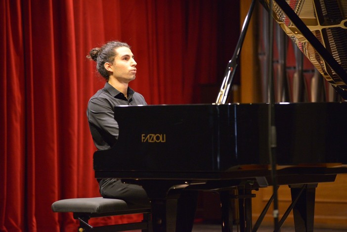 Luca Cozzi in concerto a Villa Tosi sulle note di Chopin