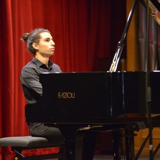 Luca Cozzi in concerto a Villa Tosi sulle note di Chopin