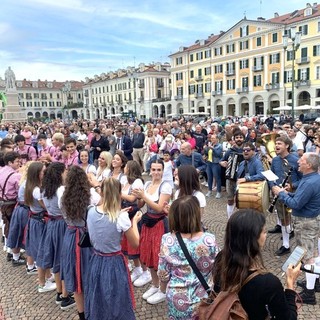 Domani il “Paulaner Oktoberfest Cuneo” apre nel segno della novità restando sempre più fedele alla tradizione dell'originale bavarese