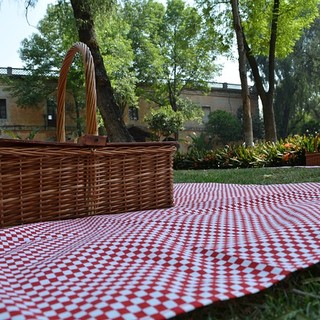 A Castellanza è ancora estate con il picnic solidale sotto le stelle