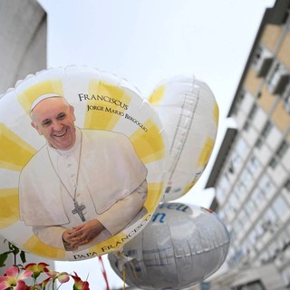 Papa: Vaticano, &quot;notte tranquilla, sta riposando&quot;