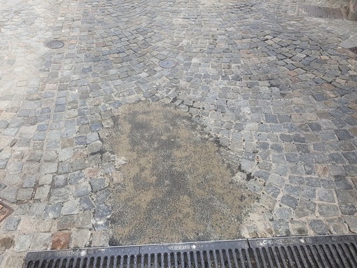 Busto, “rattoppata” piazza Vittorio Emanuele