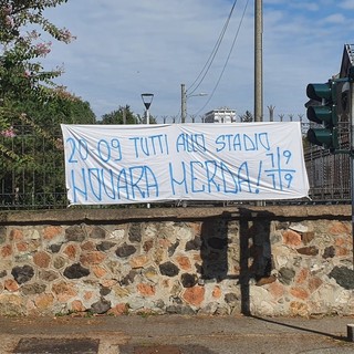 FOTO. Pro Patria-Novara, a Busto rispuntano gli striscioni da derby