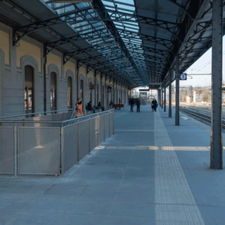 Un secolo di stazione tra nostri ricordi, emozioni, arrabbiature. Con due &quot;riti&quot; diversi e una speranza